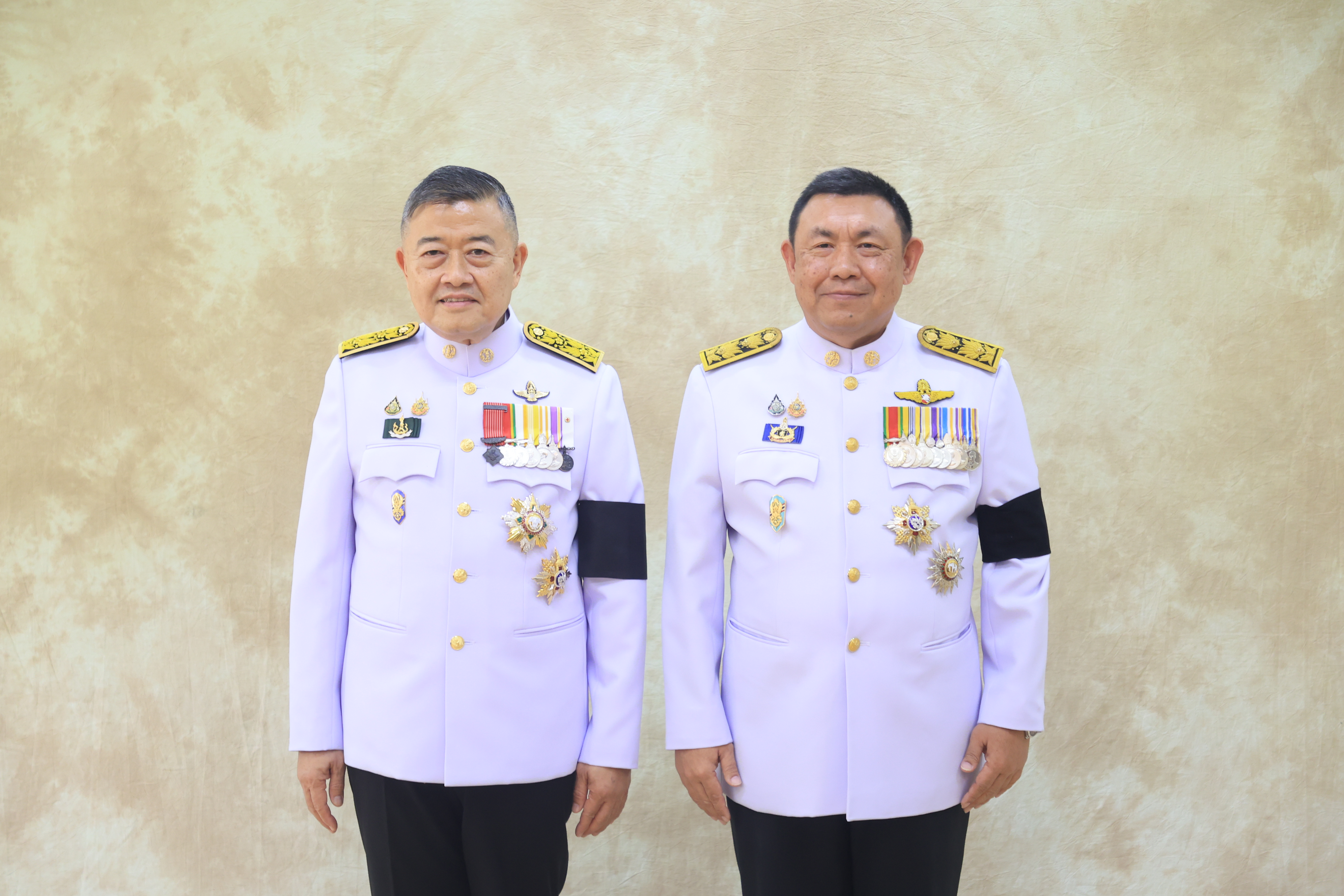 title - พระบาทสมเด็จพระเจ้าอยู่หัว และสมเด็จพระนางเจ้าฯ พระบรมราชินี เสด็จฯ ไปในการพระราชพิธีพืชมงคล พุทธศักราช 2569